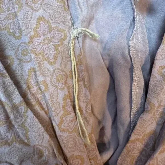 Jen's Pirate Booty Bell Sleeve Deep V Wrap Style Patterned Top Pink Size S EUC - Picture 7 of 9